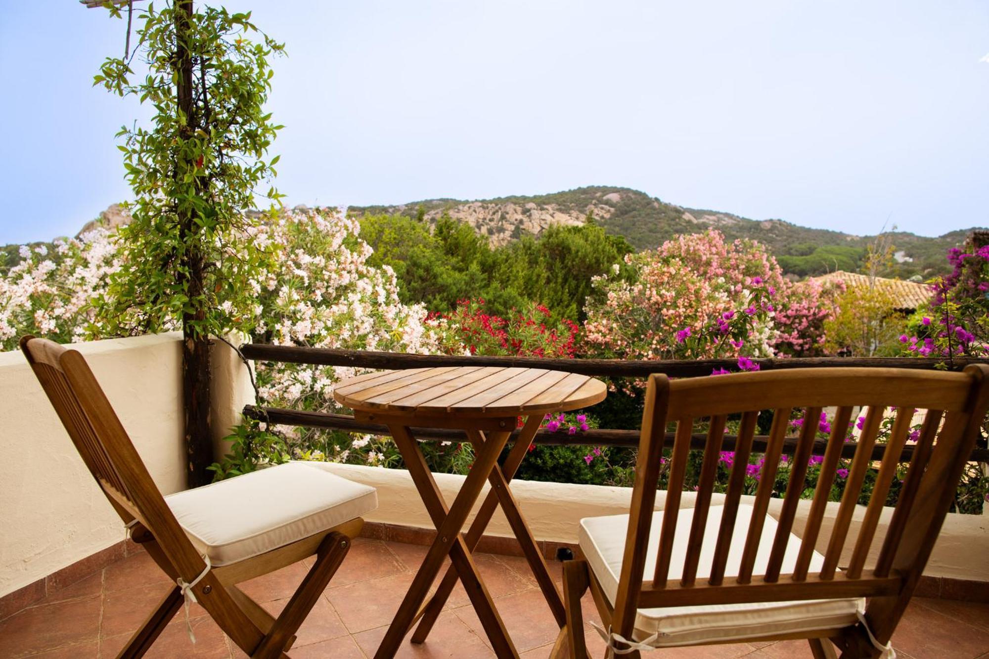 La Jacia Hotel & Resort บายาซาร์ดิเนีย ภายนอก รูปภาพ